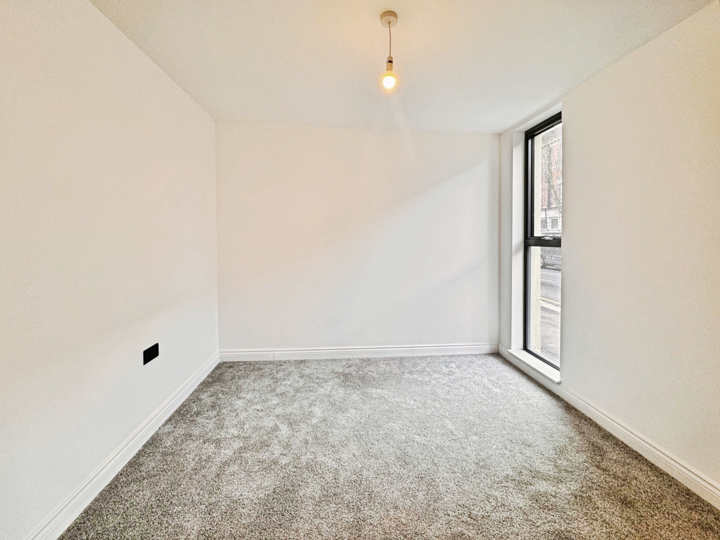 pbox-bedroom-427330.jpg